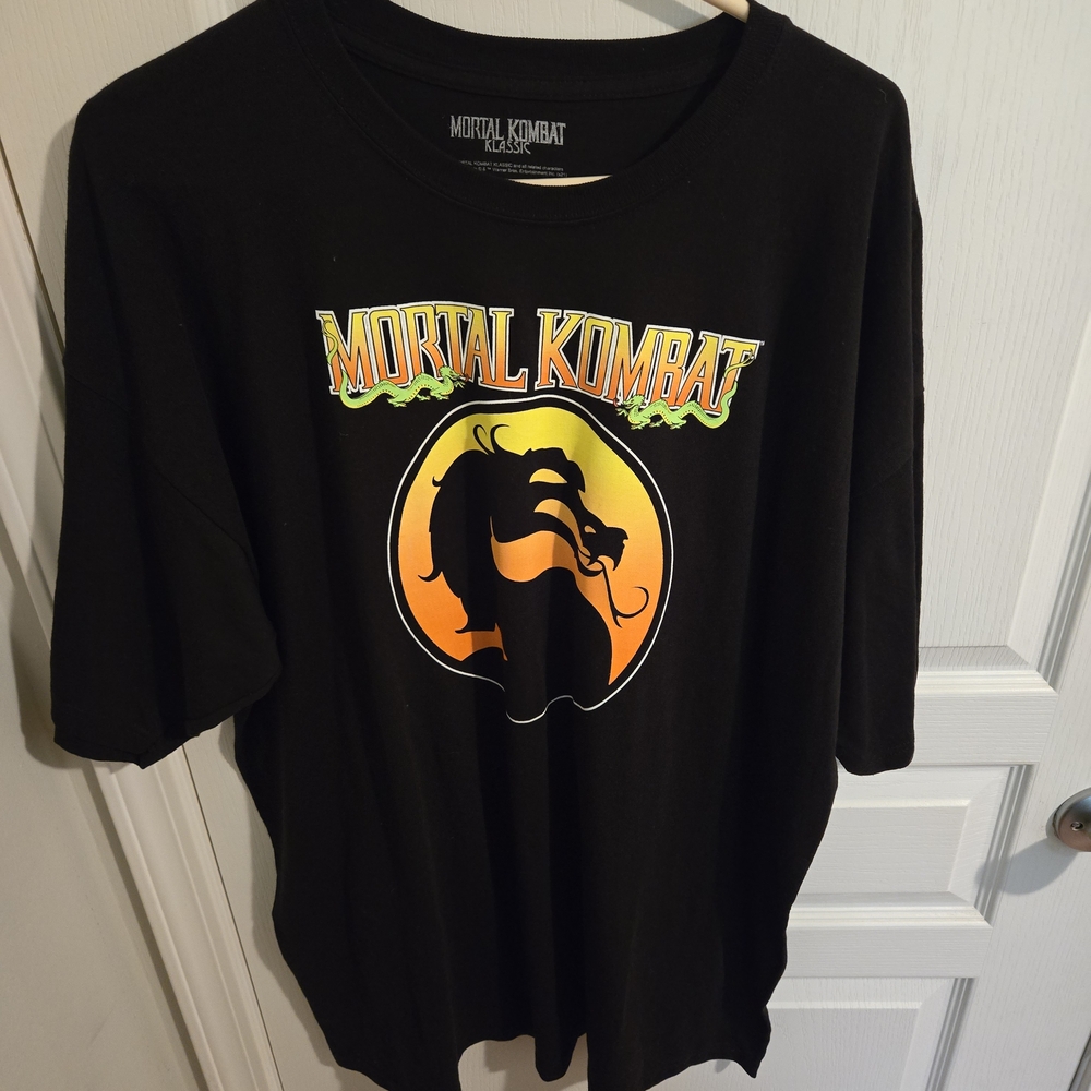 Black Short Sleeve Tee